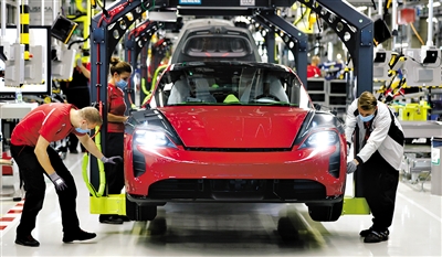 汽车产业形态正在被重塑   加速推进员工技能升级